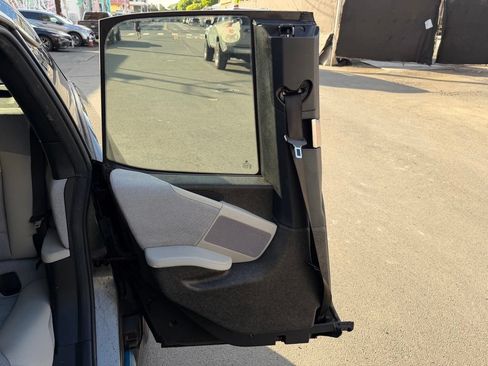 Used 2017 BMW i3 RWD image 15