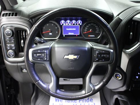 Used 2020 Chevrolet Silverado 2500 LTZ w/ LTZ Premium Package image 17