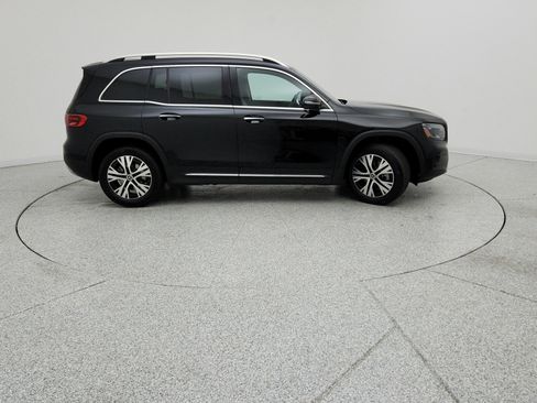 Certified 2024 Mercedes-Benz GLB 250 image 4