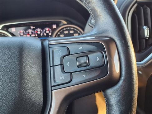 Used 2019 Chevrolet Silverado 1500 High Country w/ Technology Package image 12