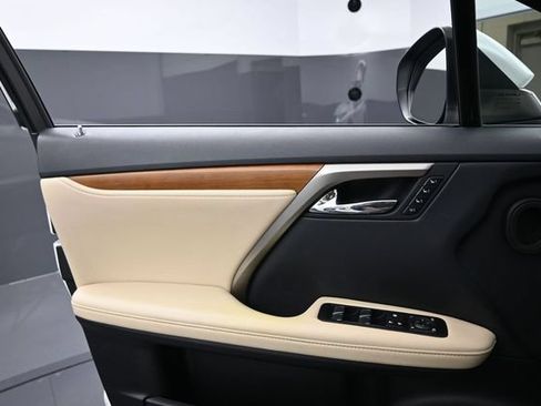 Certified 2022 Lexus RX 350 FWD w/ Premium Package image 19