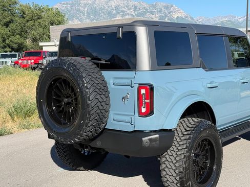 Used 2022 Ford Bronco Outer Banks AWD/4WD image 10