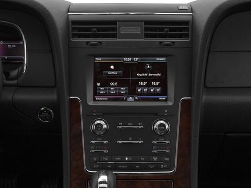 Used 2017 Lincoln Navigator Select image 10