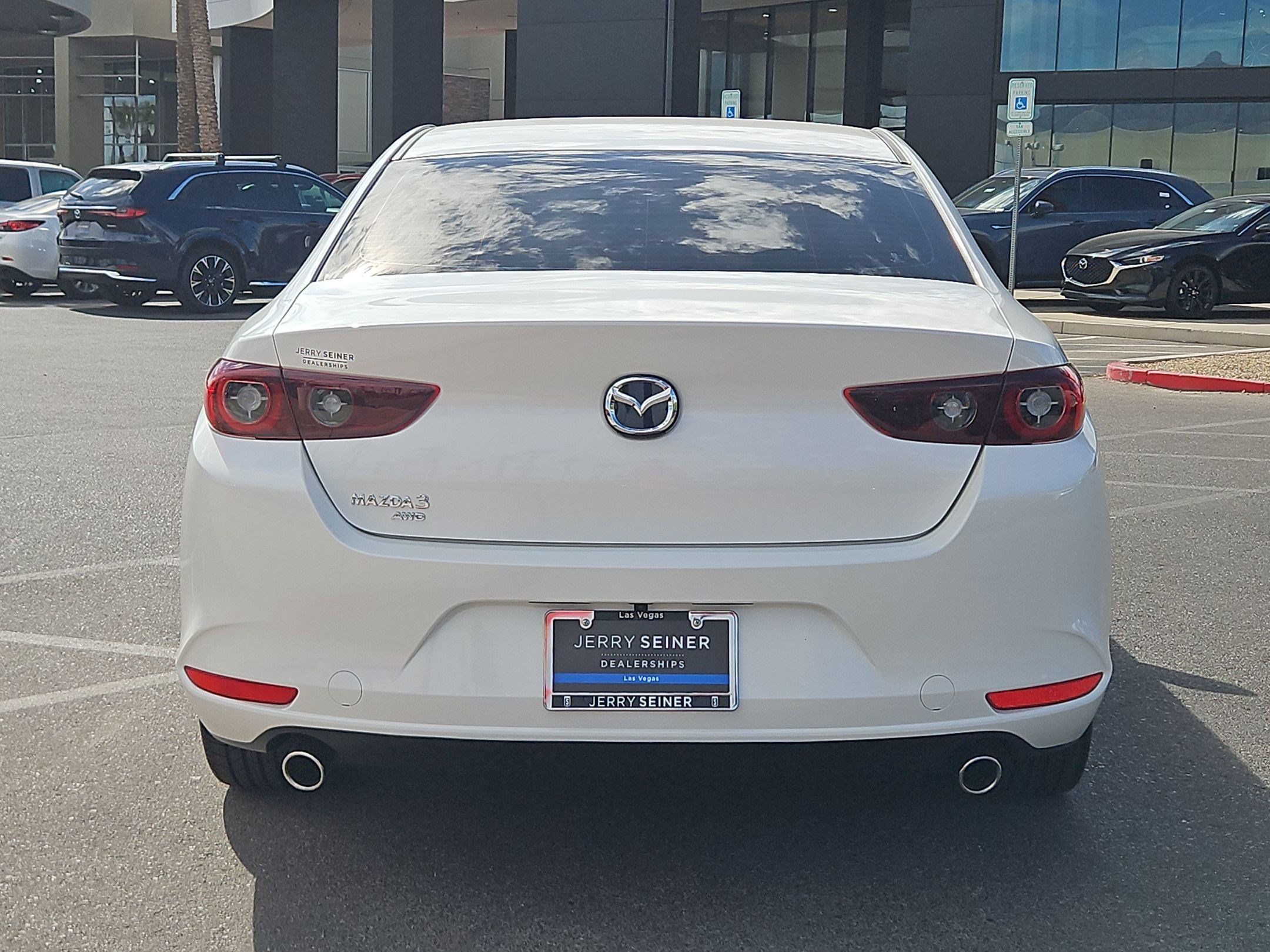 Used 2026 MAZDA MAZDA3 Carbon AWD/4WD image 4