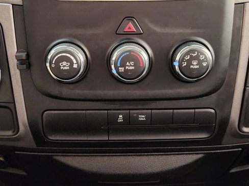 Used 2014 RAM 1500 Tradesman RWD image 17