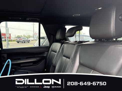 Used 2019 Ford Expedition XLT w/ Equipment Group 202A AWD/4WD image 9