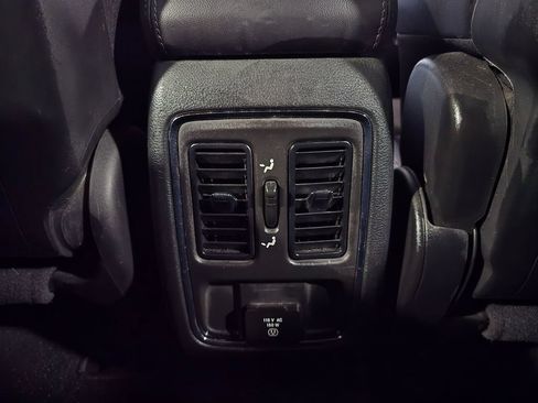 Used 2022 Jeep Grand Cherokee Laredo X RWD image 29