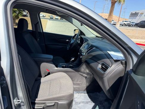 Used 2024 Chevrolet Equinox LT FWD image 14