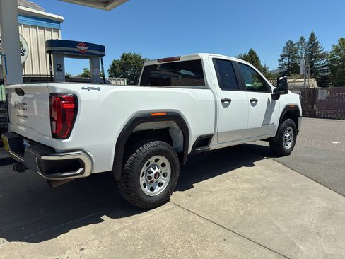 Used 2022 GMC Sierra 2500 Pro w/ Convenience Package AWD/4WD image 37