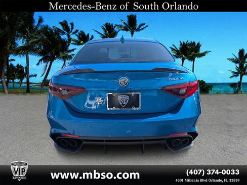 Used 2018 Alfa Romeo Giulia Quadrifoglio w/ Driver Assist Dynamic Package image 15