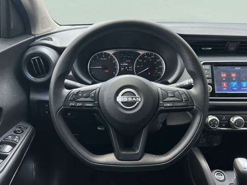 Certified 2025 Nissan Kicks Play S FWD image 18