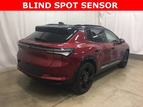 Used 2024 Chevrolet Equinox EV RS image 5