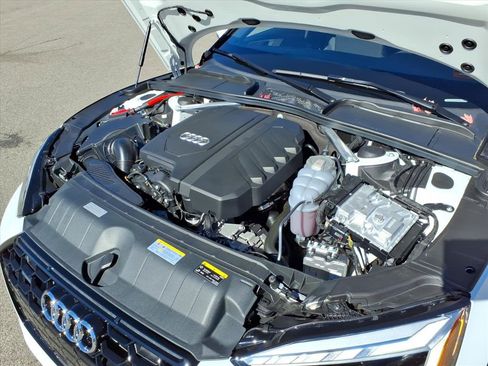 Certified 2025 Audi A5 2.0T Premium Plus image 9