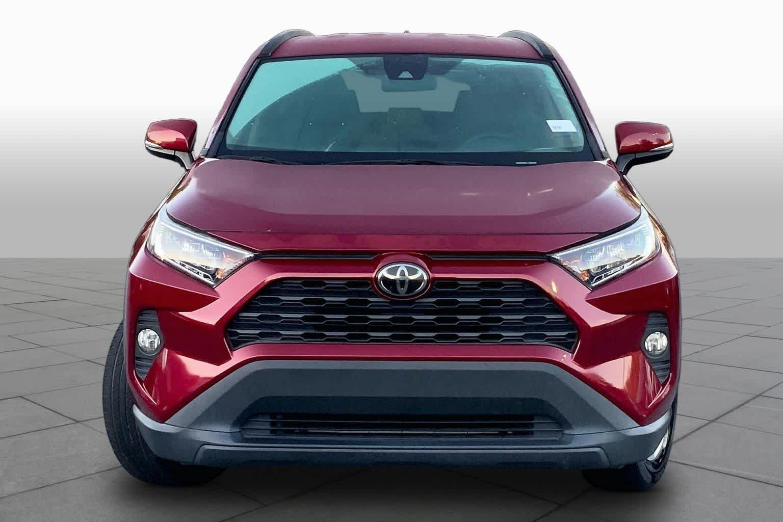 Used 2021 Toyota RAV4 XLE FWD image 4