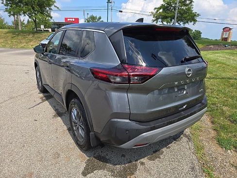 Used 2023 Nissan Rogue S AWD/4WD image 6