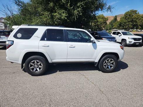 Used 2021 Toyota 4Runner TRD Off-Road Premium w/ Moonroof Package AWD/4WD image 6