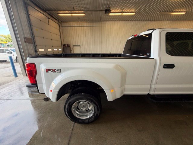 Used 2020 Ford F350 XL w/ Power Equipment Group AWD/4WD image 4