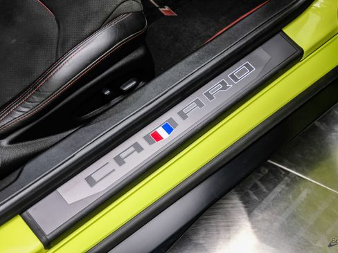 Used 2021 Chevrolet Camaro ZL1 image 50