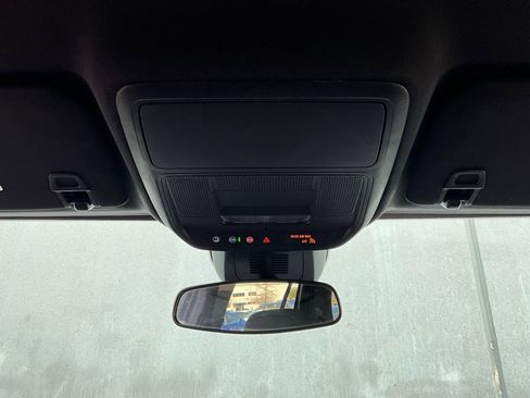 Used 2025 Chevrolet Equinox LT image 14