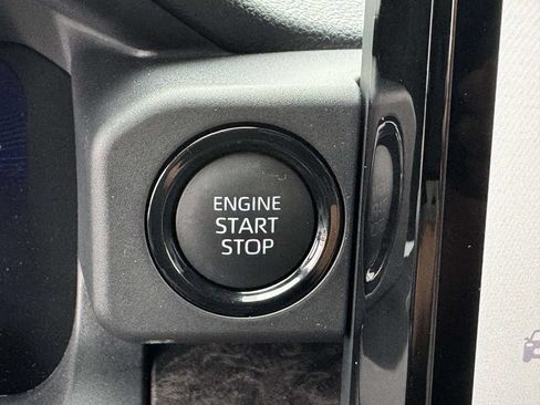 Used 2026 Toyota Tacoma Limited AWD/4WD image 8