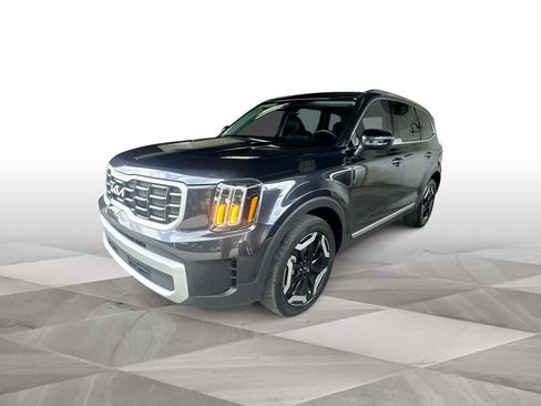 Used 2025 Kia Telluride S FWD image 4