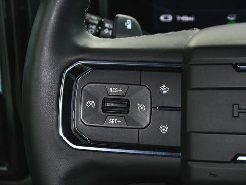 Used 2026 GMC Hummer EV SUV AWD/4WD image 34
