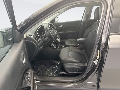 Used 2021 Jeep Compass Limited AWD/4WD image 10