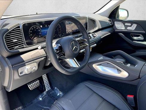 New 2026 Mercedes-Benz GLS 450 4MATIC image 8