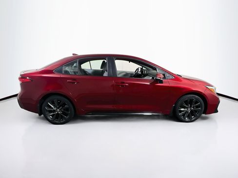 Used 2025 Toyota Corolla SE FWD image 4