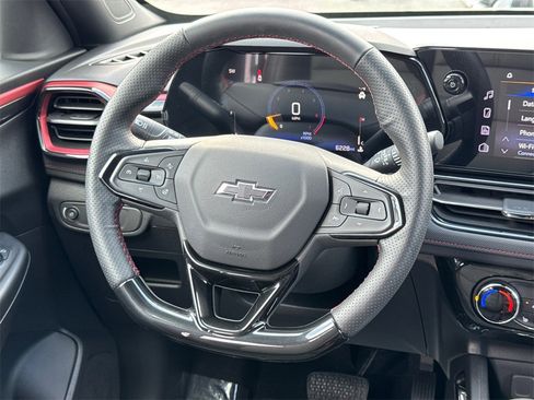 Used 2026 Chevrolet TrailBlazer RS w/ Driver Confidence Package image 23