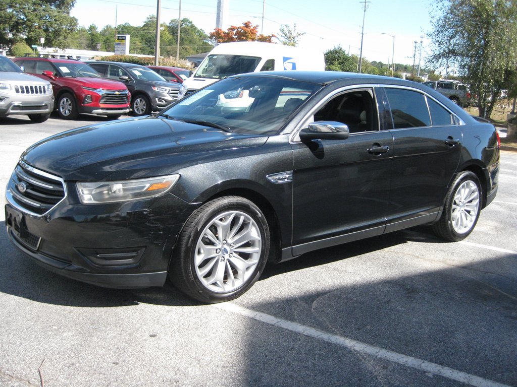 Used 2015 Ford Taurus Limited FWD image 3