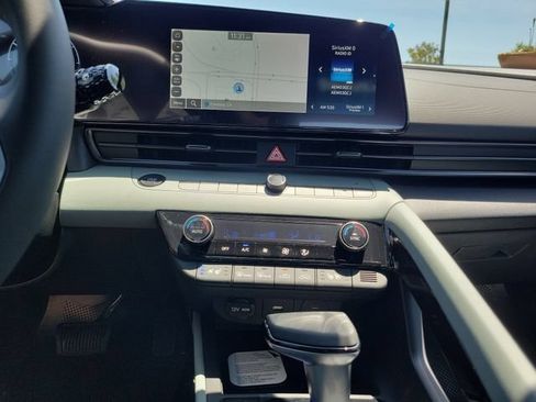 New 2026 Hyundai Elantra Limited FWD image 15