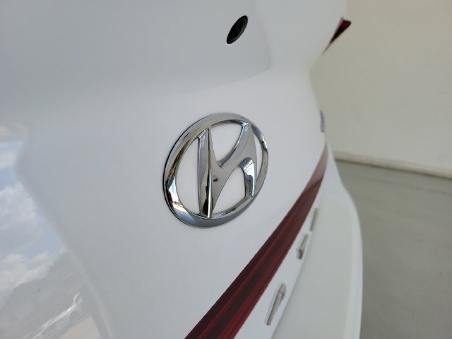 Used 2023 Hyundai Sonata Limited FWD image 9