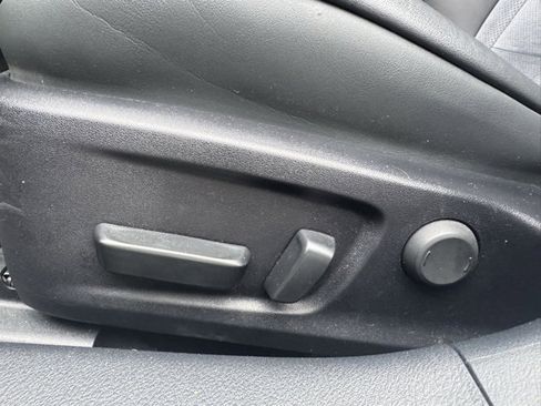 Used 2022 Lexus IS 500 image 18