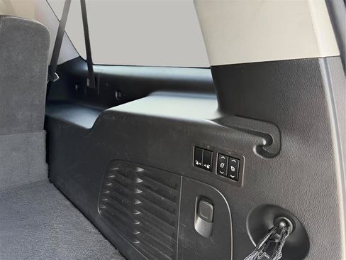 Used 2019 Cadillac Escalade ESV Luxury RWD image 42
