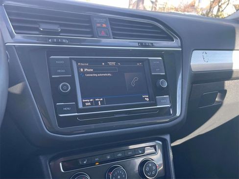 Used 2022 Volkswagen Tiguan S image 26