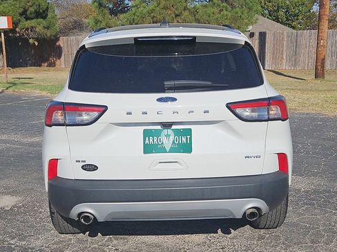 Used 2022 Ford Escape SE w/ Cold Weather Package image 9