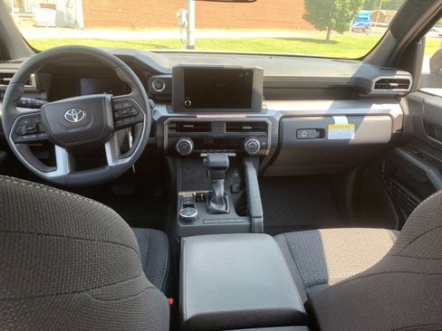 New 2026 Toyota 4Runner SR5 RWD image 15
