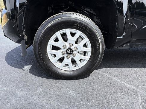 Certified 2024 Toyota Tacoma SR5 w/ SR5 Upgrade Package image 15