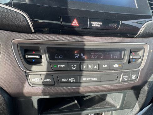 Used 2023 Honda Ridgeline Sport image 18