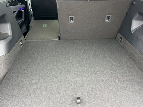 New 2026 Volkswagen Tiguan SE image 15