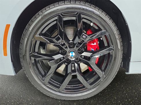 New 2026 BMW 330i xDrive Sedan w/ M Sport Package image 32