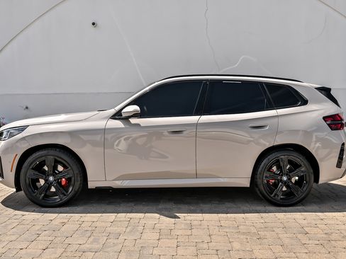 Used 2025 BMW X3 xDrive30 w/ M Sport Package AWD/4WD image 8