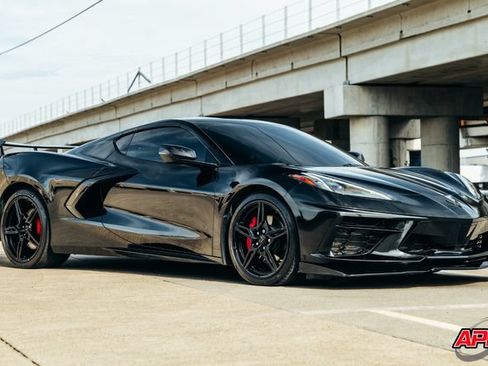 Used 2020 Chevrolet Corvette Stingray Coupe w/ Battery Protection Package RWD image 5
