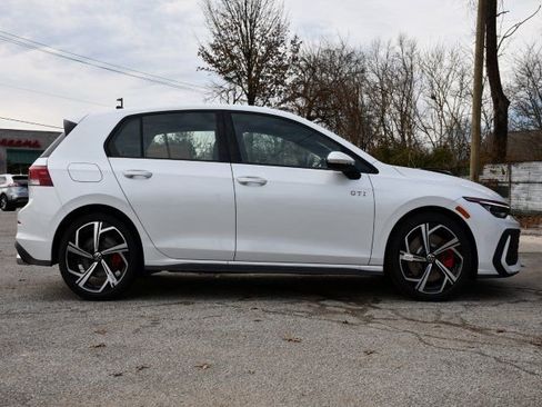 New 2026 Volkswagen GTI SE image 8