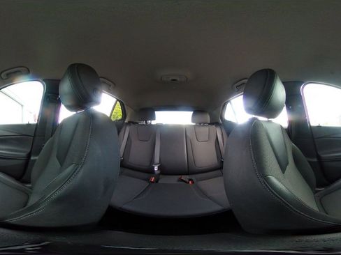 Used 2025 Buick Encore GX Preferred image 41