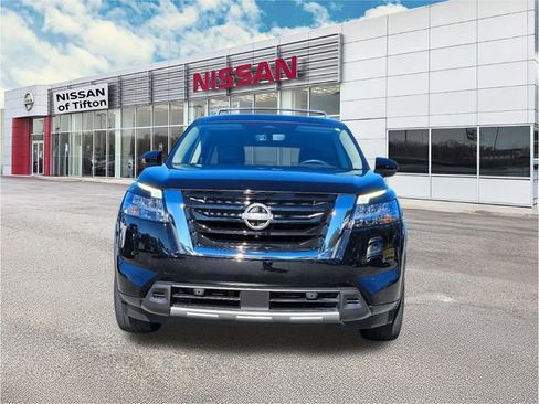 Certified 2024 Nissan Pathfinder SL w/ SL Premium Package image 2