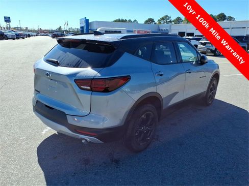 New 2025 Chevrolet Blazer LT w/ Midnight/Sport Edition image 5
