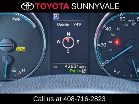 Used 2017 Toyota RAV4 Limited AWD/4WD image 30