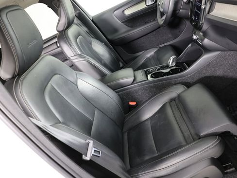 Used 2020 Volvo XC40 T5 Inscription w/ Protection Package Premier AWD/4WD image 32